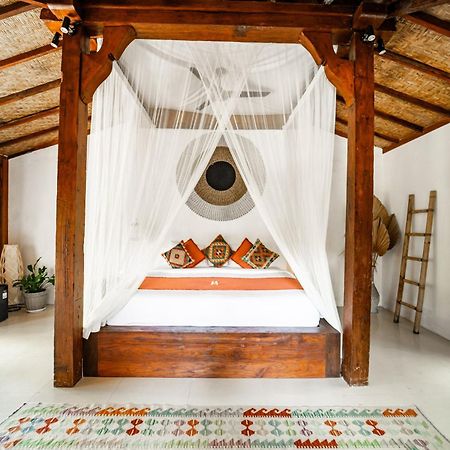 Kayu Mama Resort And Spa Uluwatu Exteriör bild