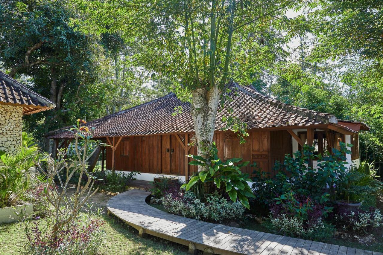Kayu Mama Resort And Spa Uluwatu Exteriör bild